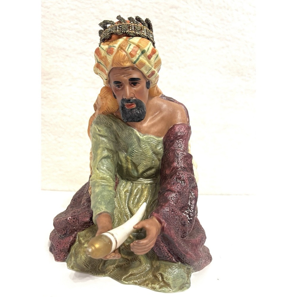 Grandeur Noel Nativity Kneeling Wise Man Porcelain Replacement Figurine O'Well